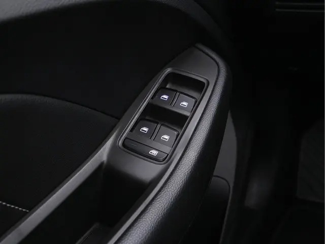 MG ZS EV Luxury 45 kWh 2019 Elektrisch 23