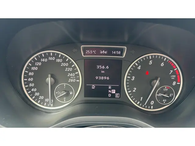 Mercedes-Benz B-Klasse 180 Ambition 2013 Benzine 9