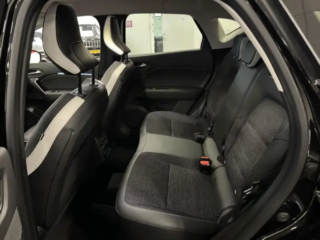 Renault Captur 1.3 Mild Hybrid 2024 Benzine 11