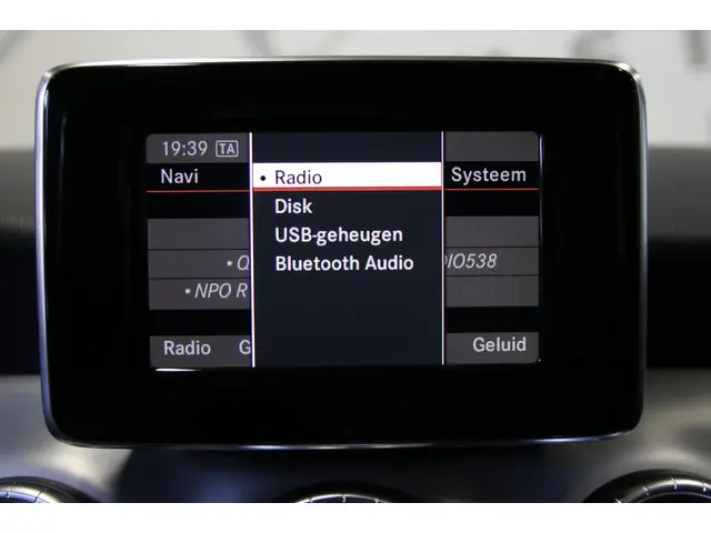 Mercedes-Benz CLA 180 Ambition 2014 Benzine 24