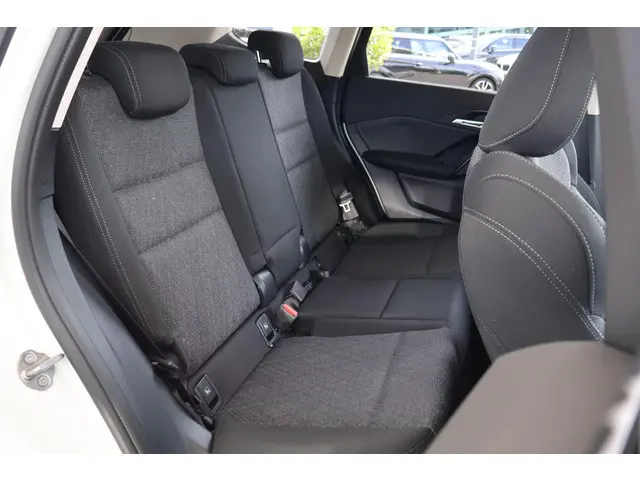 BMW X1 xDrive30e 2024 Hybride Benzine 8