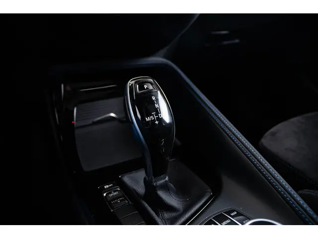 BMW X1 sDrive20i High Executive 2019 Benzine 18