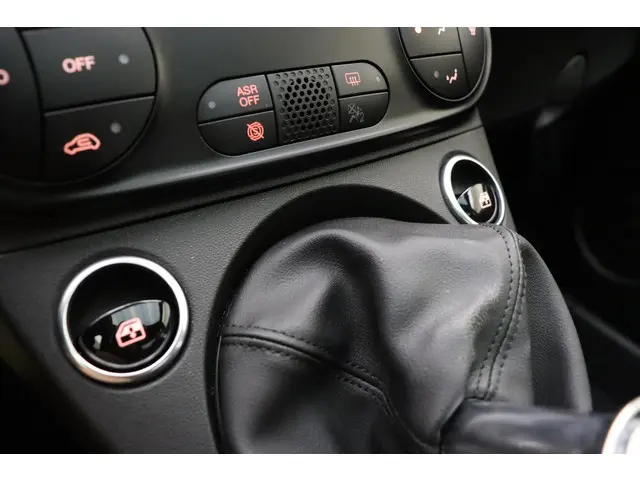 Fiat 500 1.0 Hybrid Sport 2022 Benzine 21