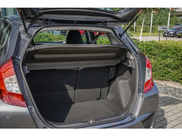 Honda Jazz 1.3i VTEC COMFORT 2018 Benzine 32