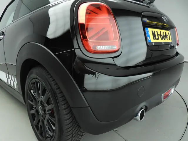 MINI 3-Deurs Cooper 2017 Benzine 31