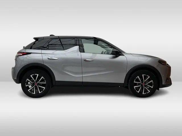 DS DS 3 PureTech 130 EAT8 Performance Line 2024 Benzine 19