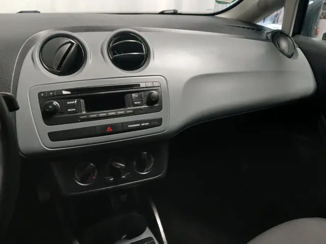 SEAT Ibiza ST 1.2 TSI Enjoy 2014 Benzine 18
