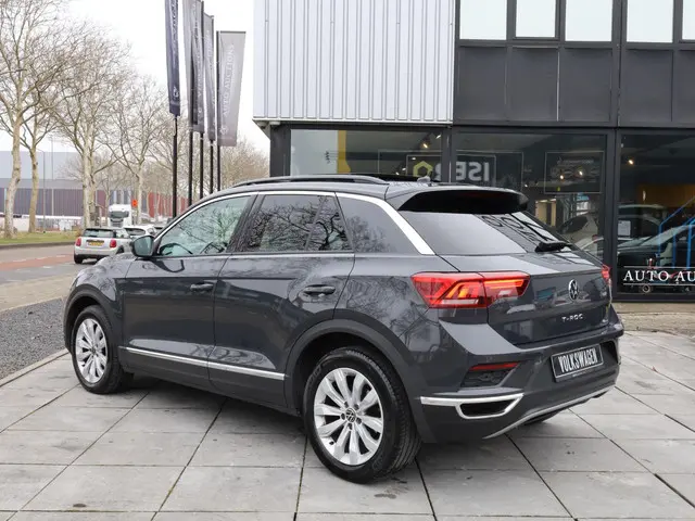 Volkswagen T-Roc Sport 2.0 TSI 4Motion 2021 Benzine 3