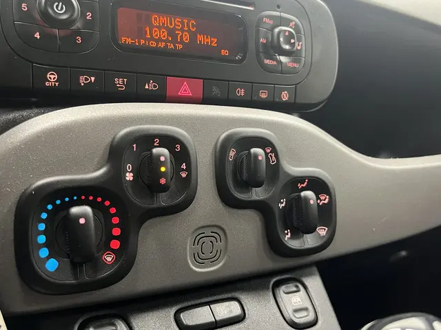 Fiat Panda 0.9 TwinAir Edizione Cool 2015 Benzine 12
