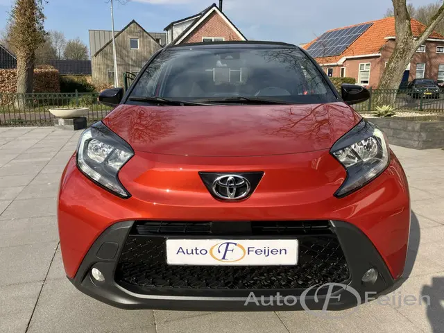 Toyota Aygo X CABRIO VVT-I ENVY 2022 Benzine 2