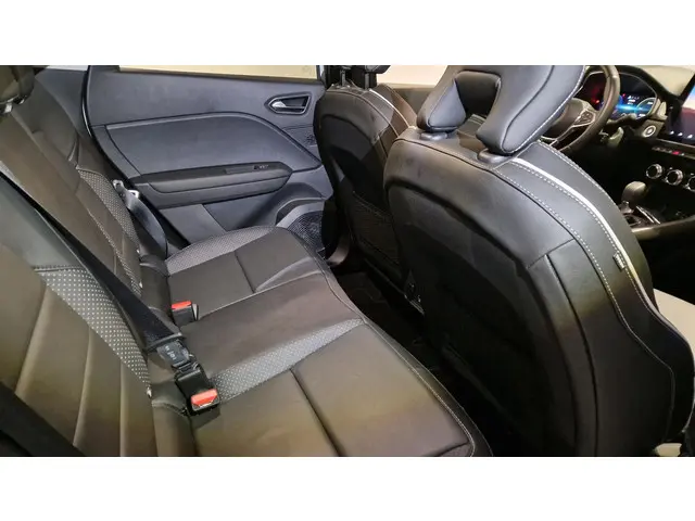 Mitsubishi ASX 1.6 PHEV AT Instyle 2023 Hybride Benzine 7