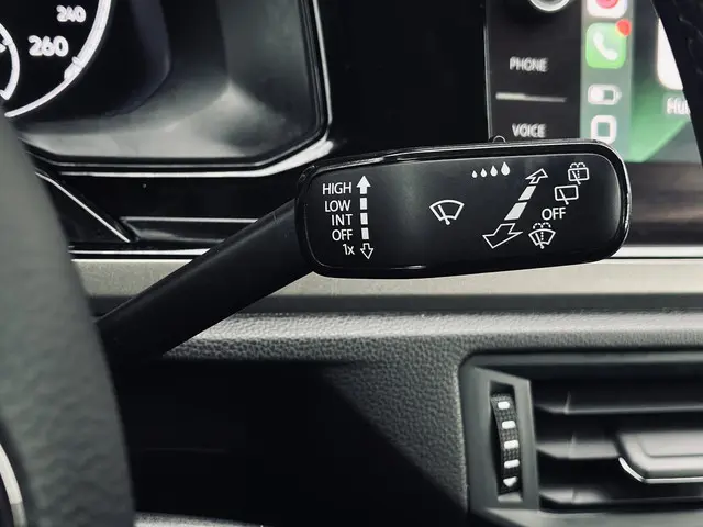 Volkswagen Polo 1.0 TSI Beats 2018 Benzine 17