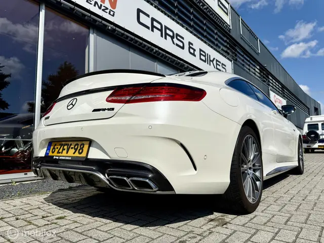 Mercedes-Benz S-Klasse Coupé AMG 63 2015 Benzine 6