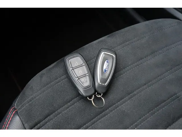 Ford Kuga 1.5 ECOBOOST ST-LINE X 2020 Benzine 43