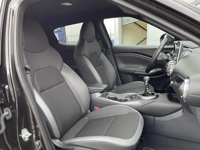 Nissan Juke 1.0 DIG-T N-Connecta 2023 Benzine 10