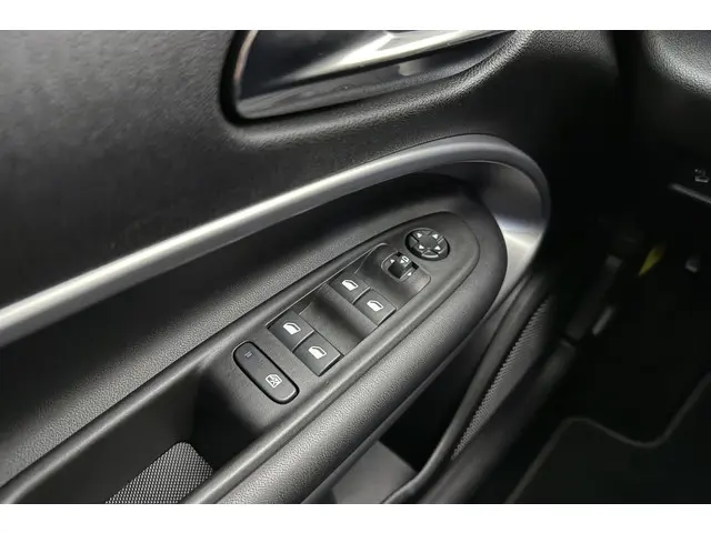 Jeep Avenger Summit 54 kWh 2025 Elektrisch 19