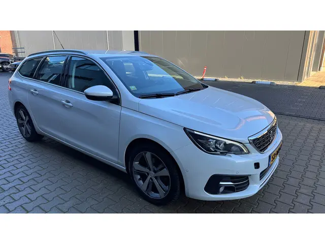 Peugeot 308 SW 1.2 PureTech GT-line 2018 Benzine 16