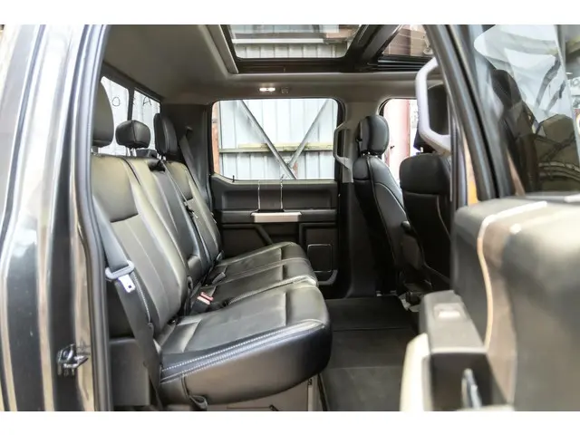 Ford F-250 USA Lariat 2021 Benzine 14