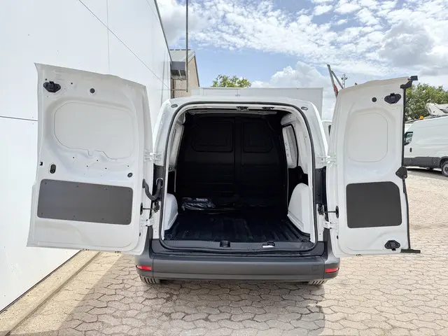 Mercedes-Benz eCitan 112 Pro 2024 Elektrisch 12