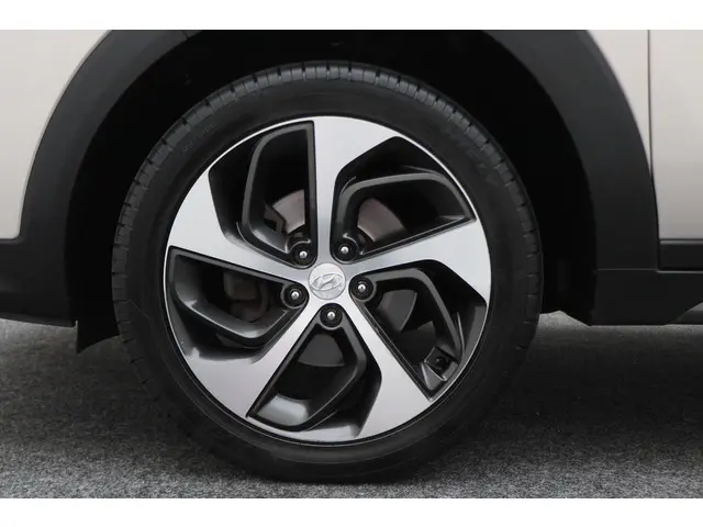 Hyundai Tucson 1.6 GDi Comfort 2017 Benzine 25
