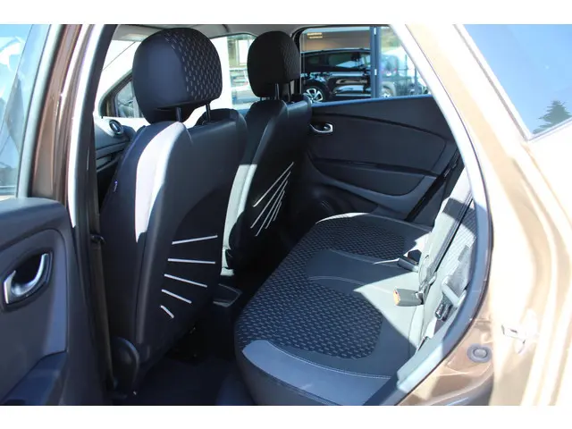 Renault Captur 1.2 TCe Intens 120 pk EDC 2018 Benzine 20