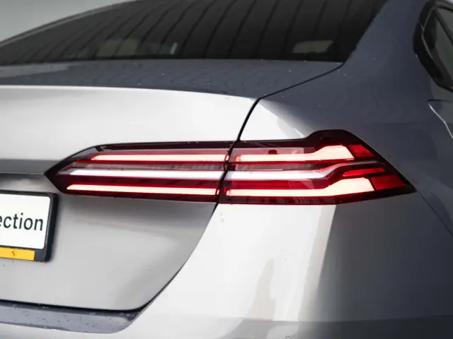 BMW 5 Serie Sedan 530e 2025 Hybride Benzine 36