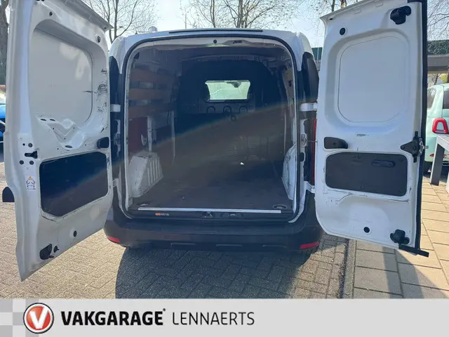 Renault Express 1.5 dCi 75 Comfort + 2023 Diesel 9