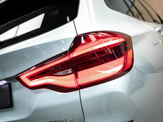 BMW X3 xDrive30e High Executive 2021 Hybride Benzine 16