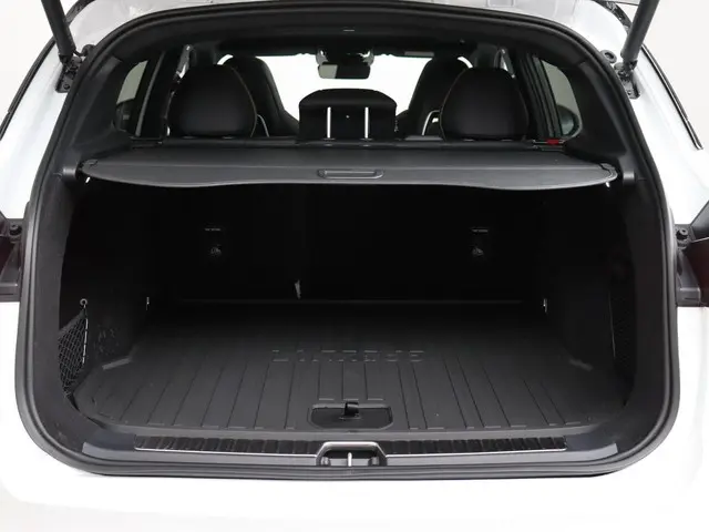 Lynk & Co 01 1.5 More 2025 Hybride Benzine 8