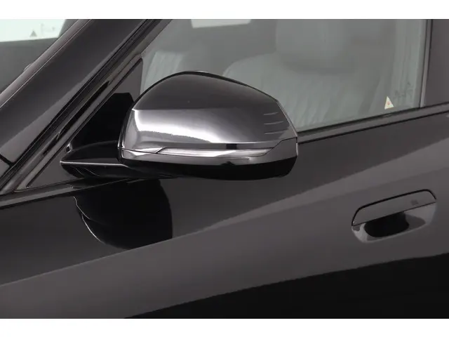 BMW iX1 xDrive30 Launch Edition 67 kWh 2023 Elektrisch 30