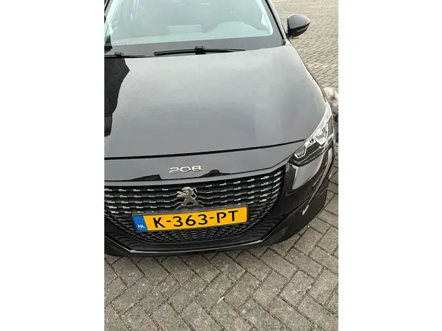 Peugeot 208 1.2 PureTech Active 2021 Benzine 3