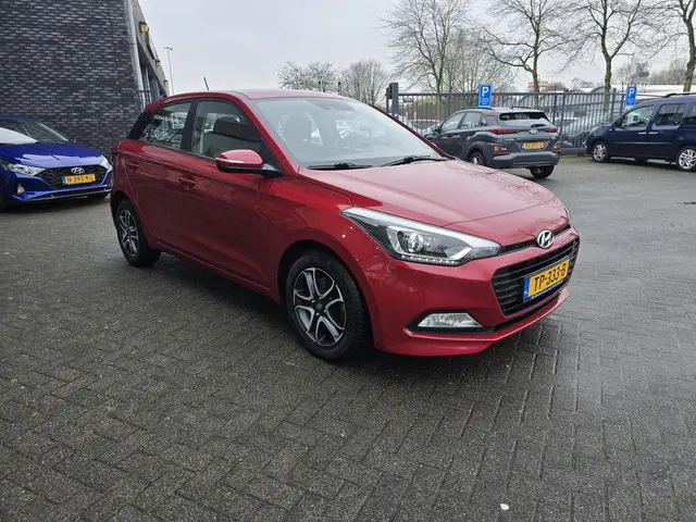 Hyundai i20 1.0 VERKOCHT 2018 Benzine 2