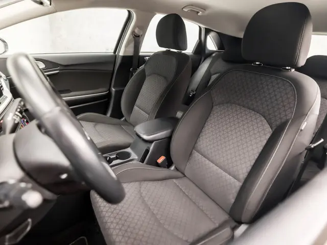 Kia Ceed 1.0 T-GDi DynamicLine 2018 Benzine 13