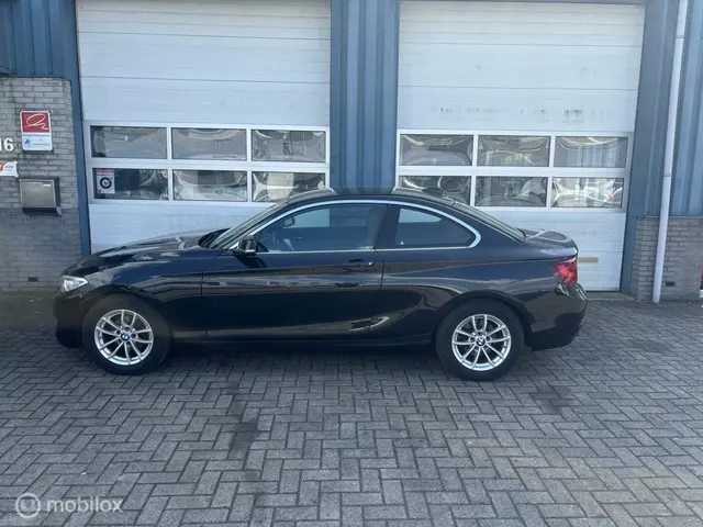 BMW 2 Serie Coupé 218i 2015 Benzine 2