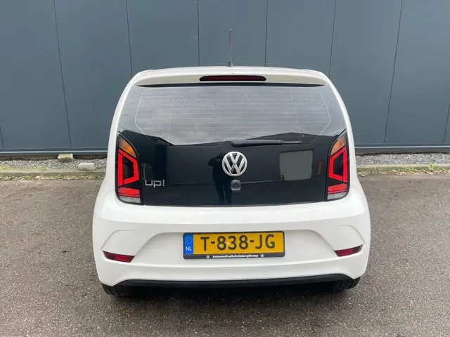 Volkswagen up! 1.0 BMT high up! 2018 Benzine 5