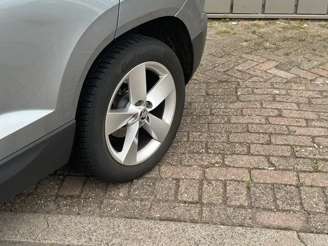Škoda Karoq TSI Bus APPLE CARPLAY TREKHAAK 2019 Benzine 7