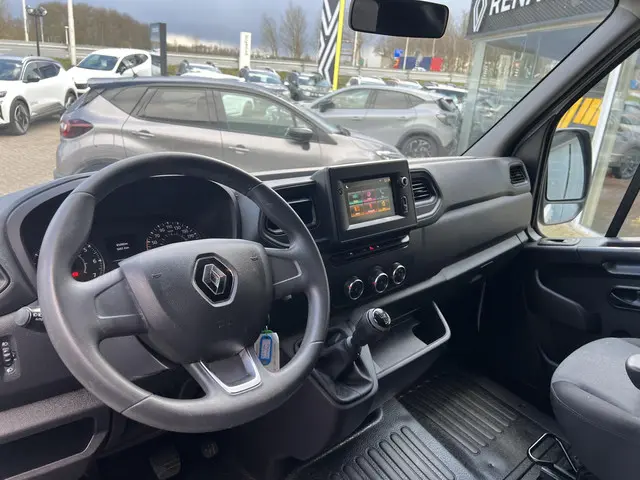 Renault Master T33 2.3 dCi 135 L2H2 Comfort 2021 Diesel 9