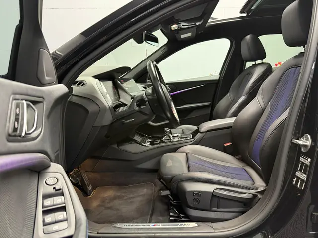 BMW 1 Serie 120i M-pakket 2023 2023 Benzine 5