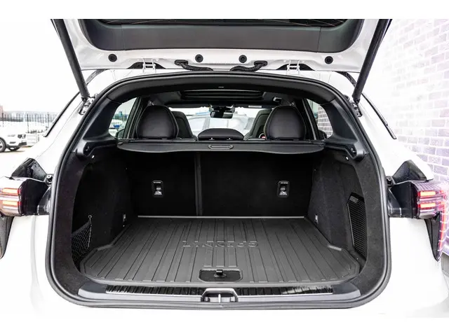 Lynk & Co 01 1.5 More 2026 Hybride Benzine 29