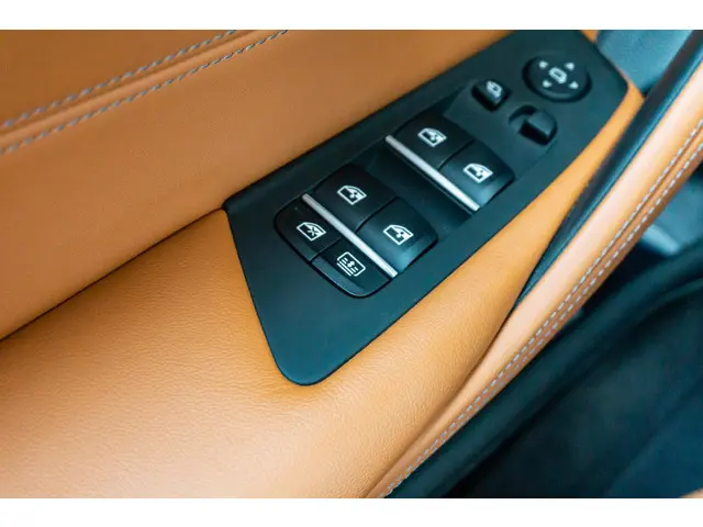 BMW M5 5 Serie Competition 2020 Benzine 64