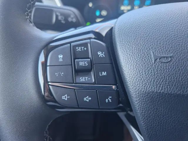 Ford Kuga 2.5 PHEV Active X 2025 Hybride Benzine 22