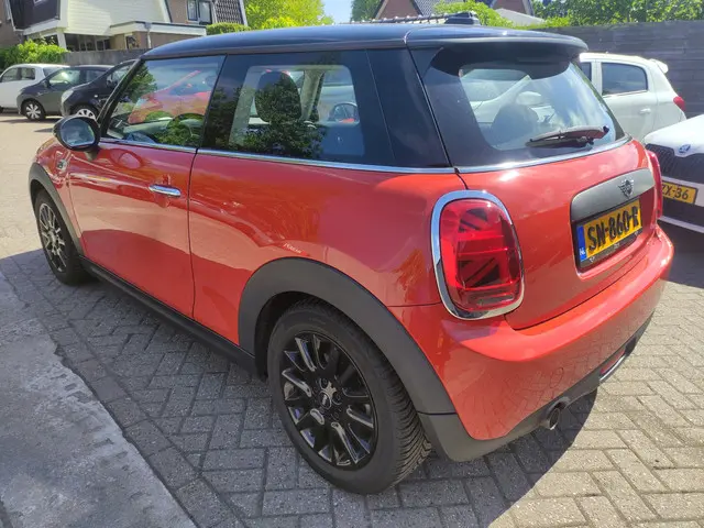 MINI One 2