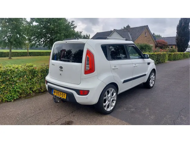 Kia Soul 1.6 Rhythm 2012 Benzine 2