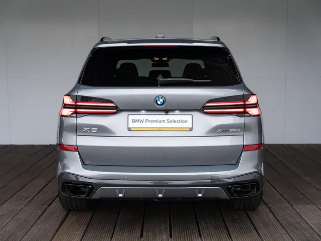 BMW X5 xDrive50e 2023 Hybride Benzine 5