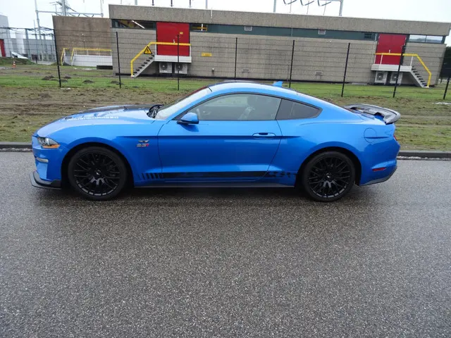 Ford Mustang Fastback 2.3 EcoBoost 2020 Benzine 2