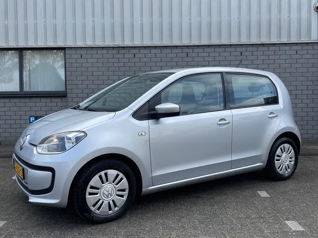Volkswagen up! 1.0 move up! BlueMotion 2016 Benzine 9