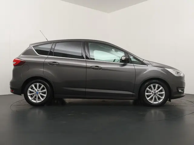 Ford C-MAX 1.5 Titanium 2015 Benzine 6
