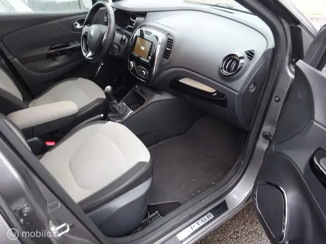 Renault Captur 0.9 TCe Dynamique Keyless!! 2013 Benzine 8
