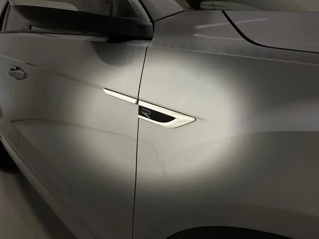 Volkswagen T-Roc 1.5 TSI R-Line 2025 Benzine 11