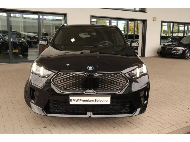 BMW iX2 eDrive20 2024 Elektrisch 2